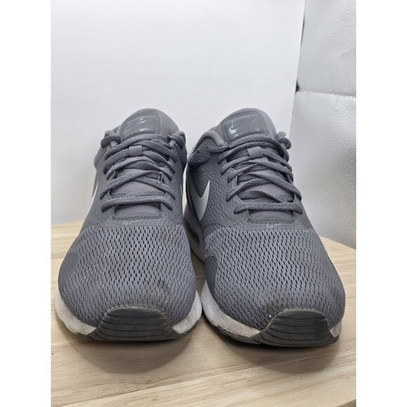 Size 9.5 - Nike Air Max Tavas Gray Athletic Shoes Sneakers - Picture 2 of 8